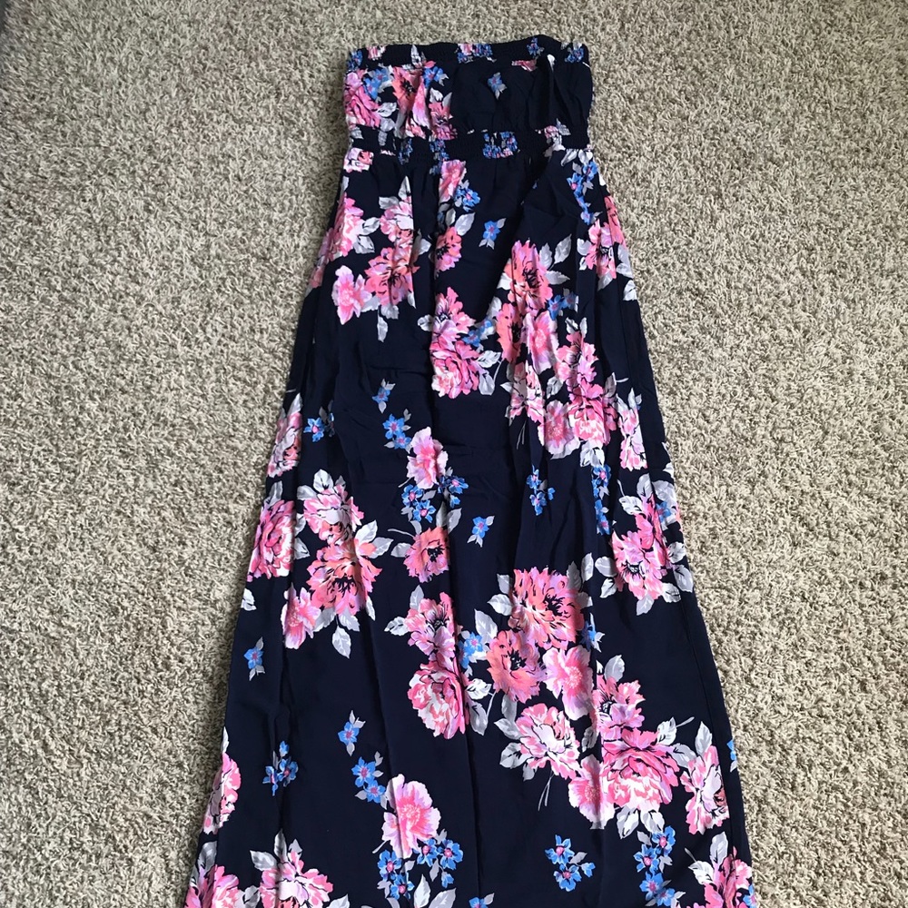**SOLD** Maternity dress